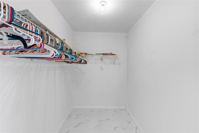 7520 NW 88th Terrace, Tamarac, FL 33321