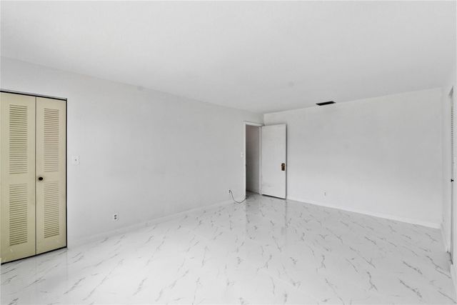 7520 NW 88th Terrace, Tamarac, FL 33321