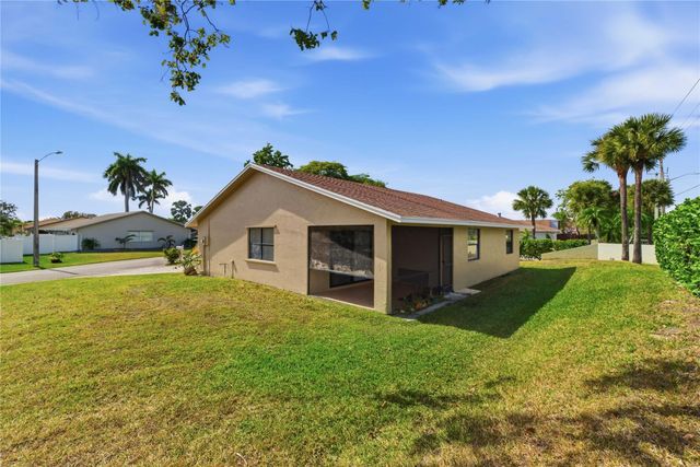 7520 NW 88th Terrace, Tamarac, FL 33321