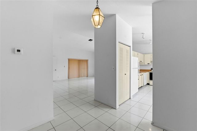 7520 NW 88th Terrace, Tamarac, FL 33321