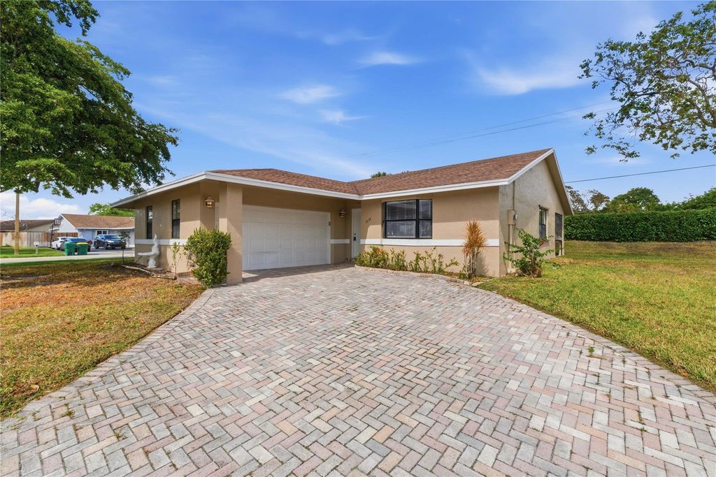 7520 NW 88th Terrace, Tamarac, FL 33321