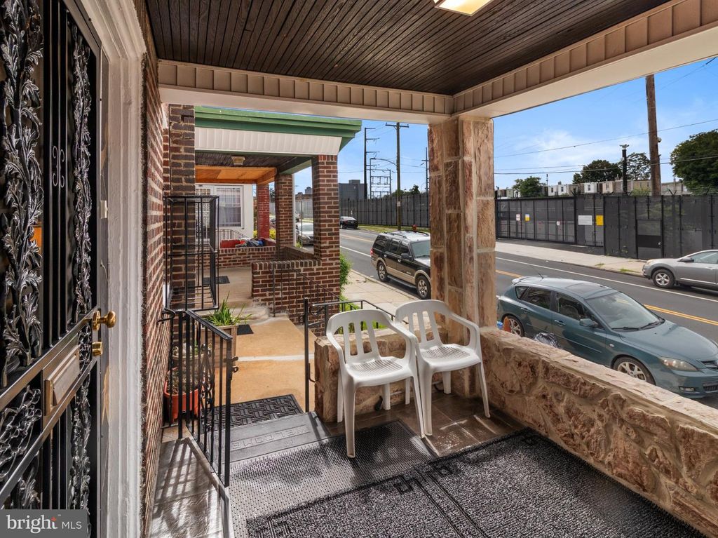 2637 W WESTMORELAND ST, PHILADELPHIA, PA 19129 — photo 5