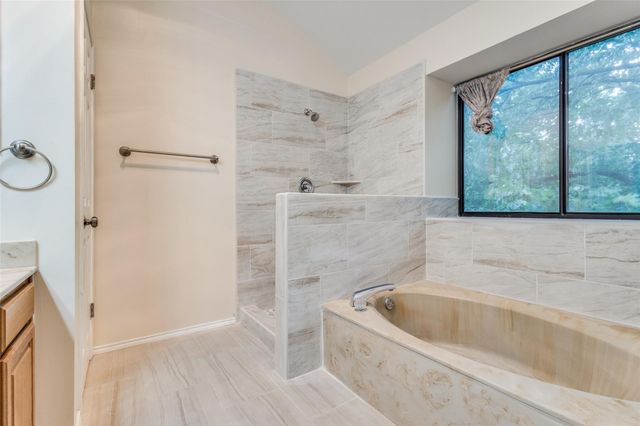 2104 Bershire Drive, Flower Mound, TX 75028