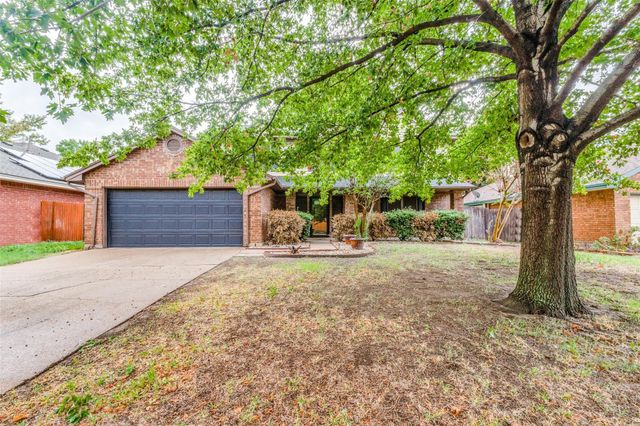 2104 Bershire Drive, Flower Mound, TX 75028