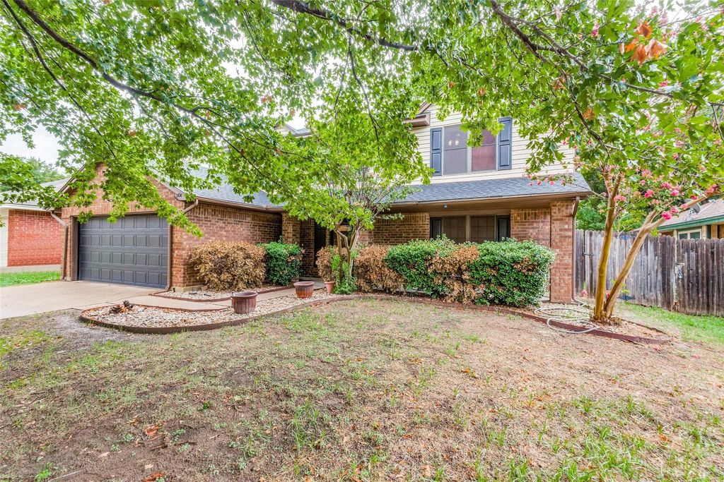 2104 Bershire Drive, Flower Mound, TX 75028
