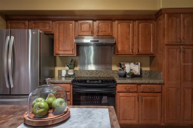 20801 QUEEN ALEXANDRA DRIVE, Leesburg, FL 34748