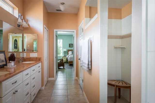 20801 QUEEN ALEXANDRA DRIVE, Leesburg, FL 34748