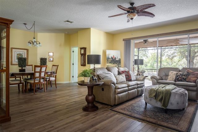 20801 QUEEN ALEXANDRA DRIVE, Leesburg, FL 34748