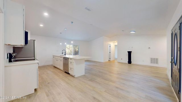 4774 LEOPARD Circle, Middleburg, FL 32068