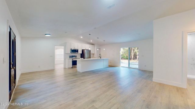 4774 LEOPARD Circle, Middleburg, FL 32068