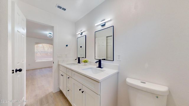 4774 LEOPARD Circle, Middleburg, FL 32068