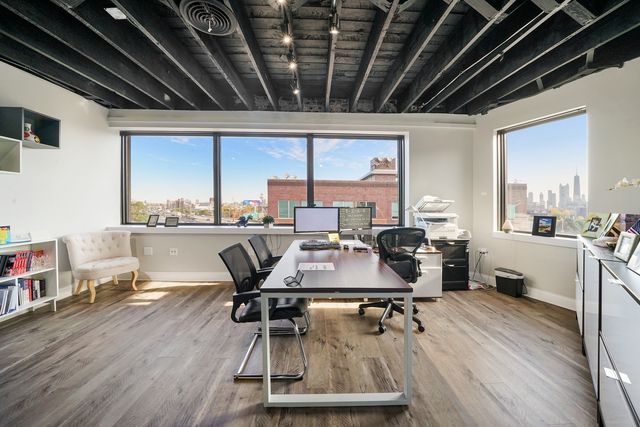 1000 N MILWAUKEE Avenue 403, Chicago, IL 60642