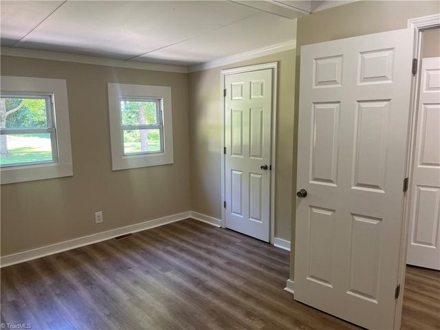 2053 US Highway 158 W, Reidsville, NC 27320