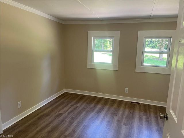 2053 US Highway 158 W, Reidsville, NC 27320