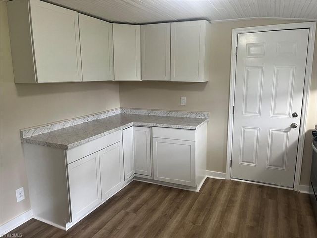 2053 US Highway 158 W, Reidsville, NC 27320