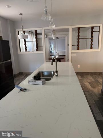 6044 WASHINGTON AVE, Philadelphia, PA 19143