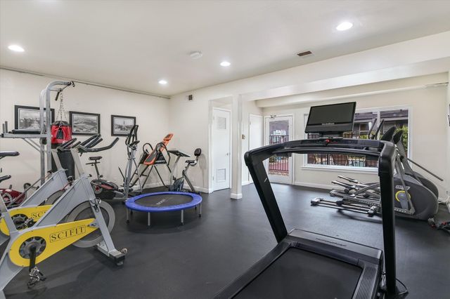 2020 S Congress Ave 1215, Austin, TX 78704