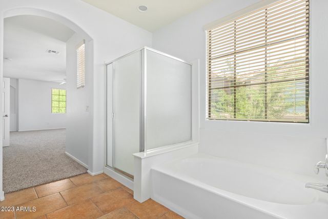 2390 W SLEEPY RANCH Road, Phoenix, AZ 85085