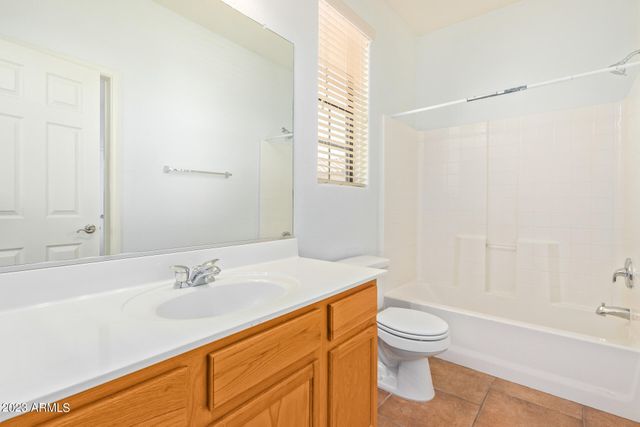 2390 W SLEEPY RANCH Road, Phoenix, AZ 85085