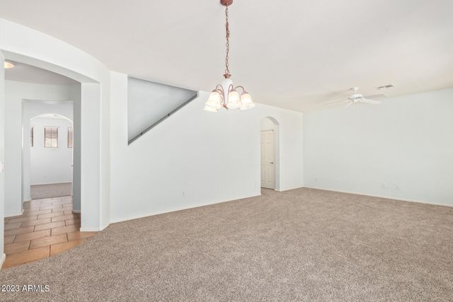 2390 W SLEEPY RANCH Road, Phoenix, AZ 85085