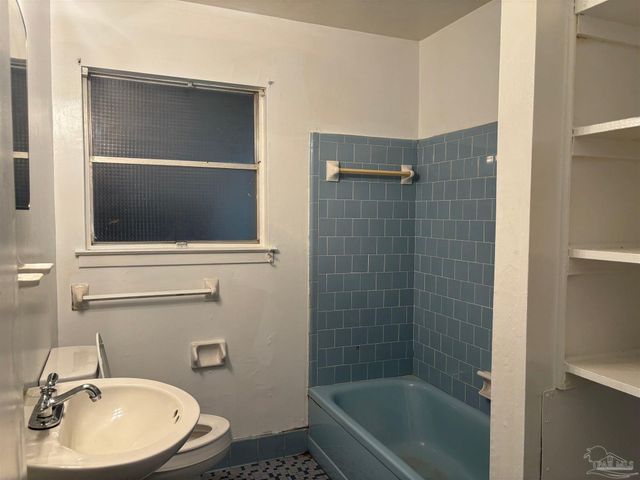 1103 Medford Ave, Pensacola, FL 32505