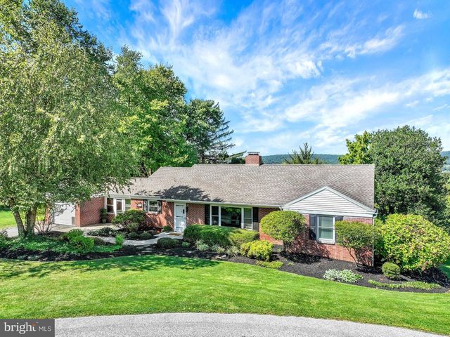 3 WINDEMERE CT, York, PA 17402