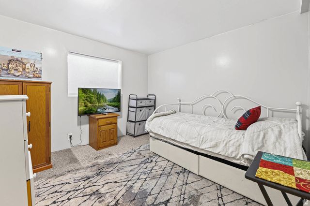 5531 S COPPER CITY DR, Kearns, UT 84118