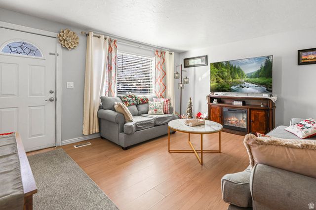 5531 S COPPER CITY DR, Kearns, UT 84118