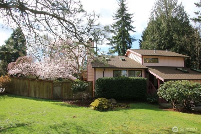 8129 NE 131st Street, Kirkland, WA 98034