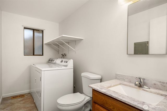 8129 NE 131st Street, Kirkland, WA 98034