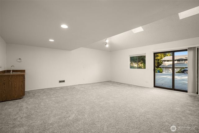 8129 NE 131st Street, Kirkland, WA 98034