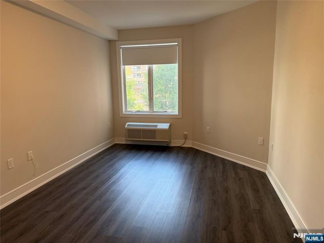 470 Main Street 402, Fort Lee, NJ 07024