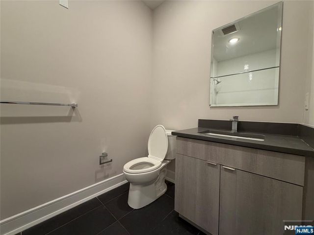 470 Main Street 402, Fort Lee, NJ 07024