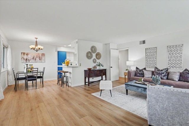 3125 Los Prados Street 1, San Mateo, CA 94403