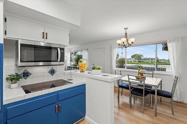 3125 Los Prados Street 1, San Mateo, CA 94403