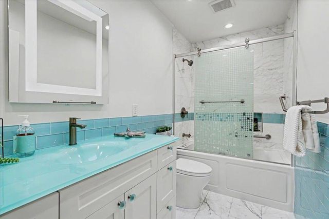 3125 Los Prados Street 1, San Mateo, CA 94403