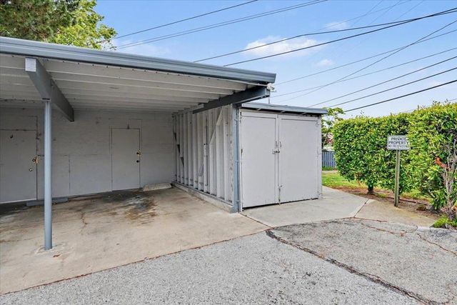 3125 Los Prados Street 1, San Mateo, CA 94403