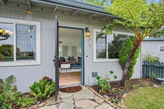 3125 Los Prados Street 1, San Mateo, CA 94403