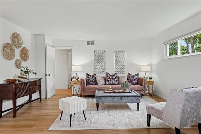 3125 Los Prados Street 1, San Mateo, CA 94403