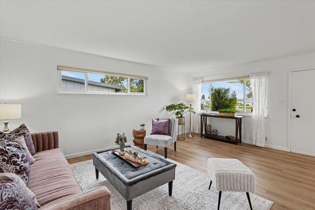 3125 Los Prados Street 1, San Mateo, CA 94403