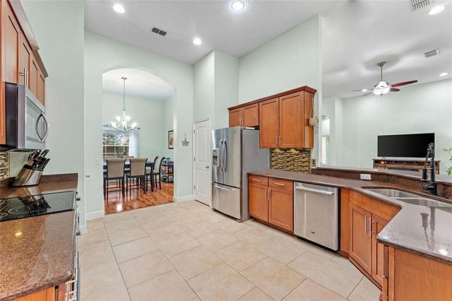 5130 MORNING DEW LOOP, Oviedo, FL 32765