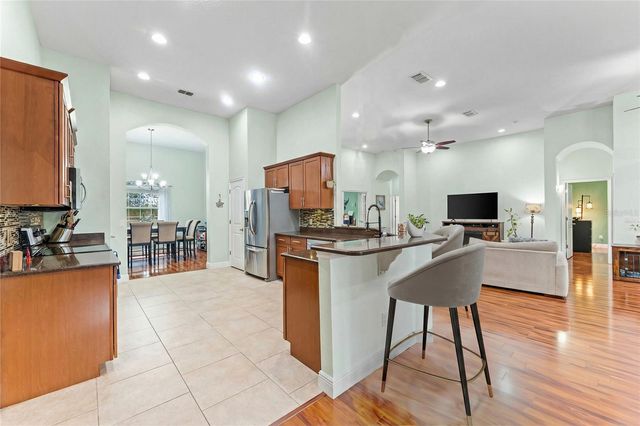 5130 MORNING DEW LOOP, Oviedo, FL 32765