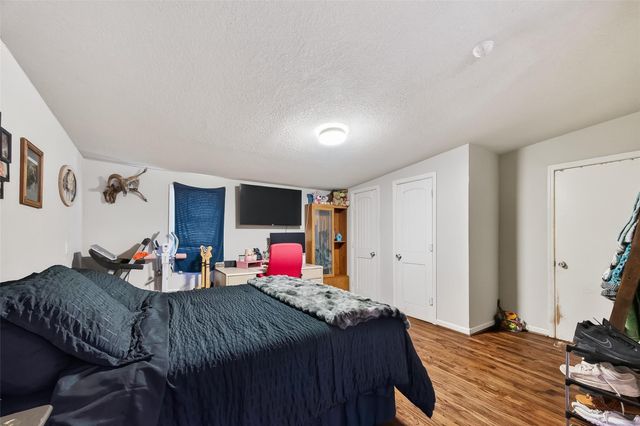 115 S Holmes Street, La Porte, TX 77571