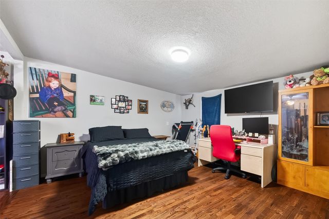 115 S Holmes Street, La Porte, TX 77571