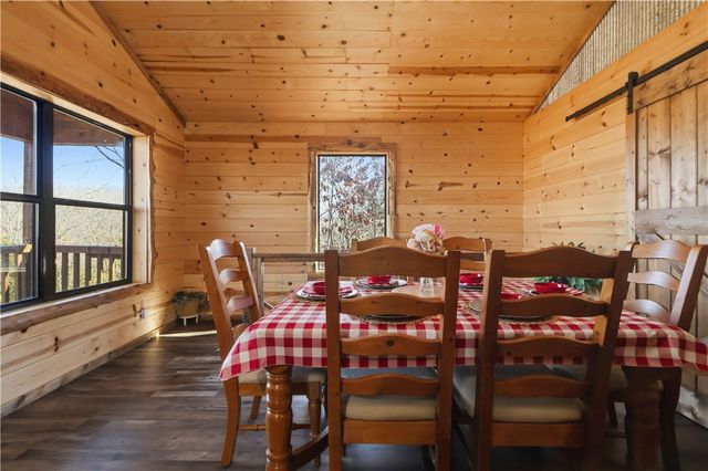 2250 County Road 220, Eureka Springs, AR 72631