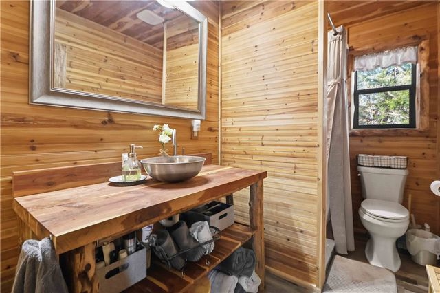 2250 County Road 220, Eureka Springs, AR 72631