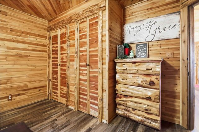 2250 County Road 220, Eureka Springs, AR 72631