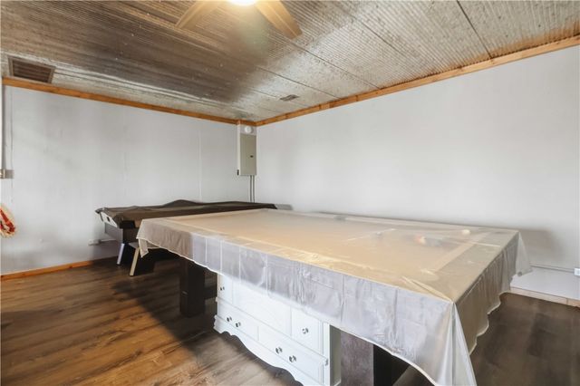 2250 County Road 220, Eureka Springs, AR 72631