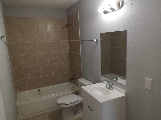 3821 Wipprecht Street, Houston, TX 77026