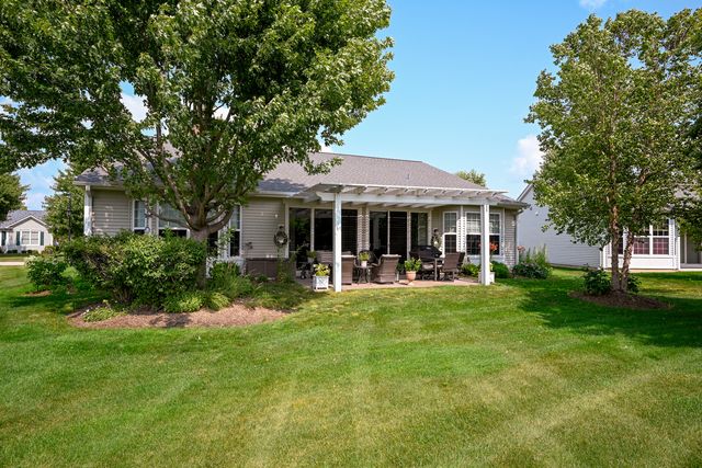 215 Honors Drive, Shorewood, IL 60404